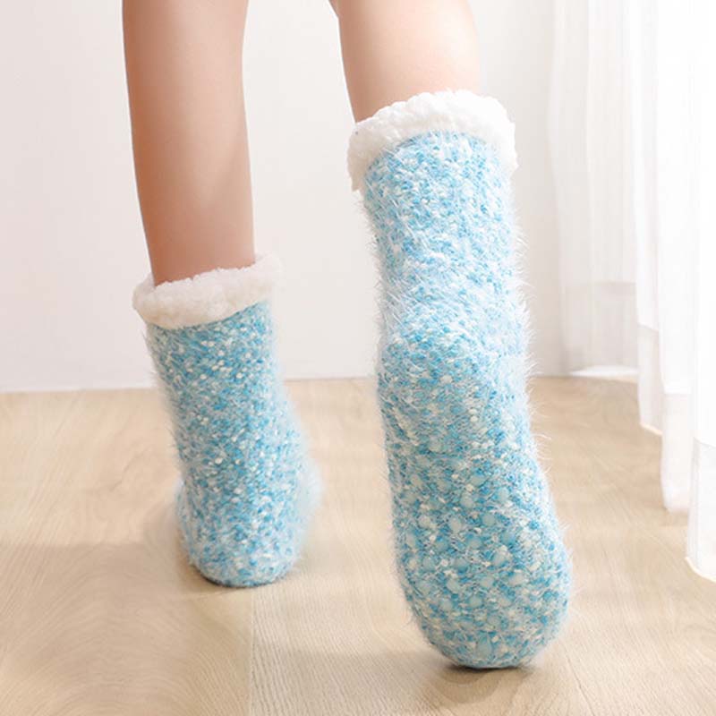 Flauschige Kuschelsocken – Wärme von Kopf bis Fuß! ✨