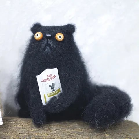 🎄✨Wool Felt Familiars – Handmade Weird Felt Cat | Needle Felted Desk Companion & Unique Gift