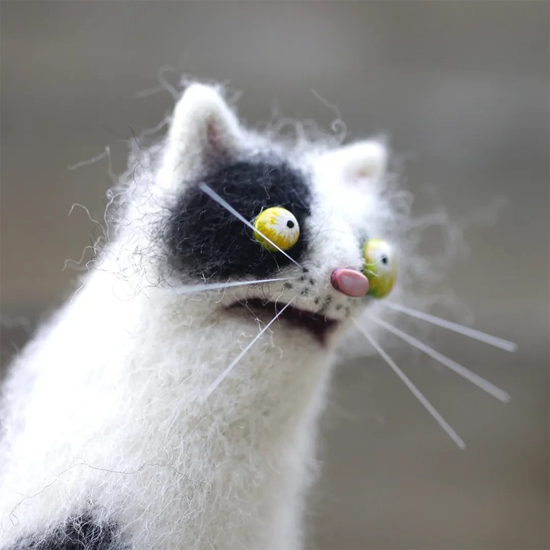 🎄✨Wool Felt Familiars – Handmade Weird Felt Cat | Needle Felted Desk Companion & Unique Gift